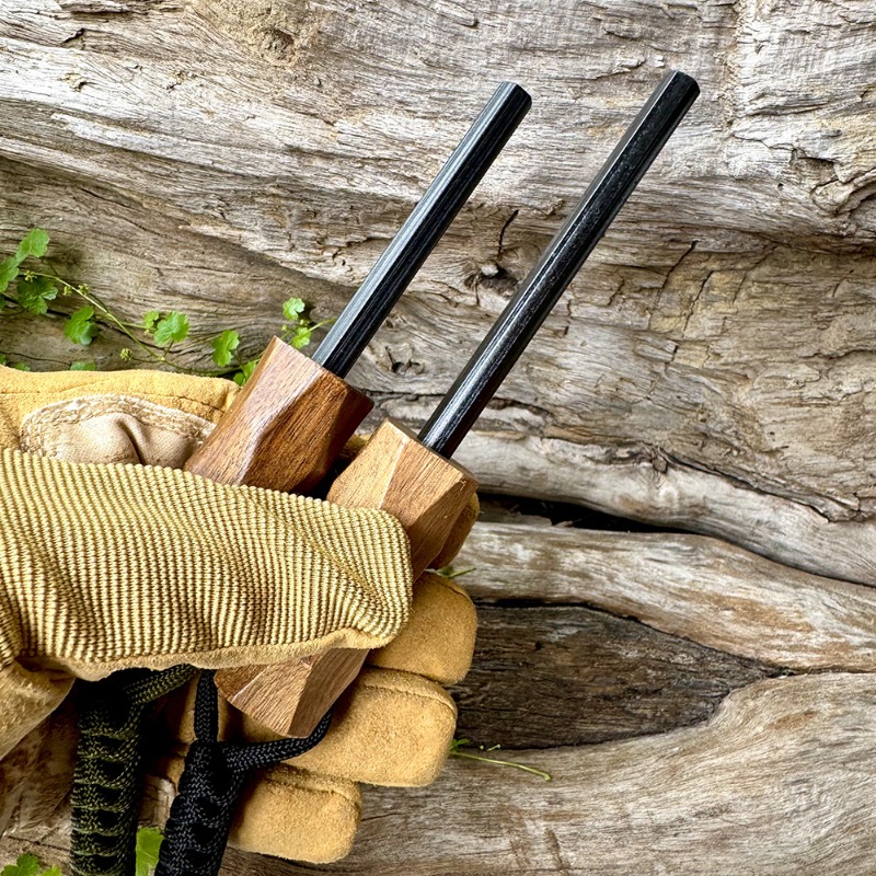 Ferro Rod Striker - New Outdoor Flint Fire Starter with