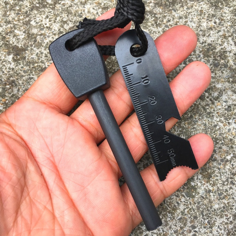 Outdoor Survival Fire Starter  - огляд і ціна Ferro Rod Striker