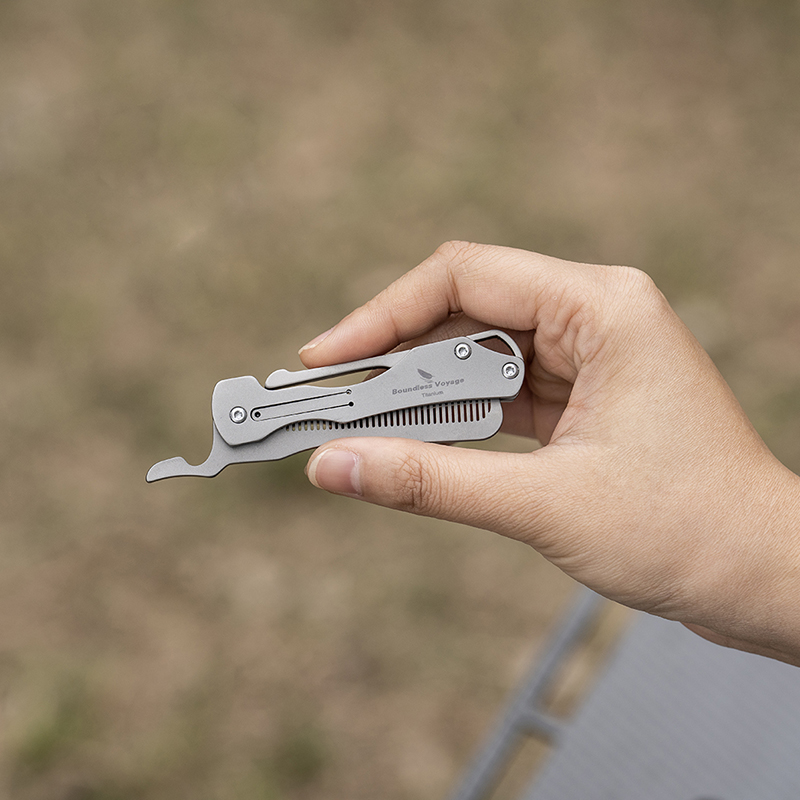 Boundless Voyage Folding Titan - огляд і ціна Comb Pocket Titanium